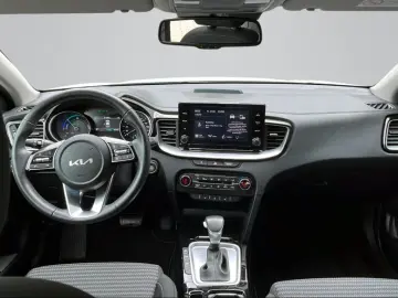 XCeed Vision Plug-in Hybrid 1.6 Navi LED Apple C