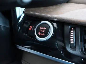 X6 xDrive 40d (F16) *LED*ACC*HUD*KAM*SoftClose