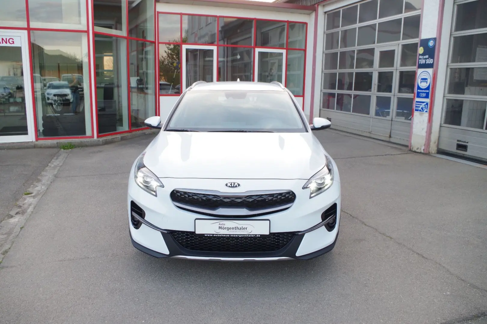 XCeed 1.6 Plug-In Hybrid Vision, Navi-Paket