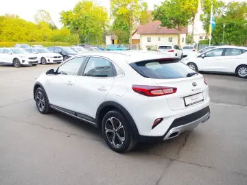 XCeed 1.6 Plug-In Hybrid Vision, Navi-Paket