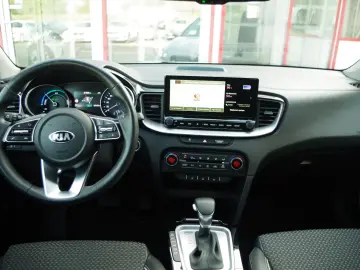 XCeed 1.6 Plug-In Hybrid Vision, Navi-Paket