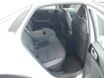 XCeed 1.6 Plug-In Hybrid Vision, Navi-Paket