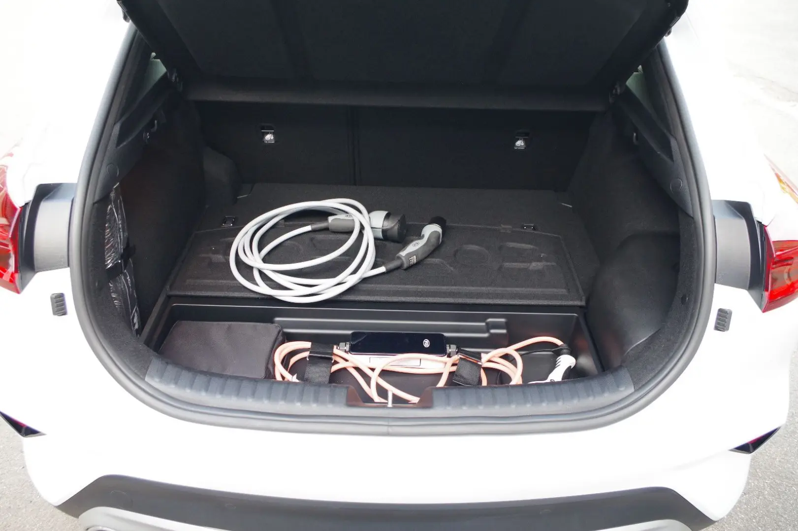 XCeed 1.6 Plug-In Hybrid Vision, Navi-Paket