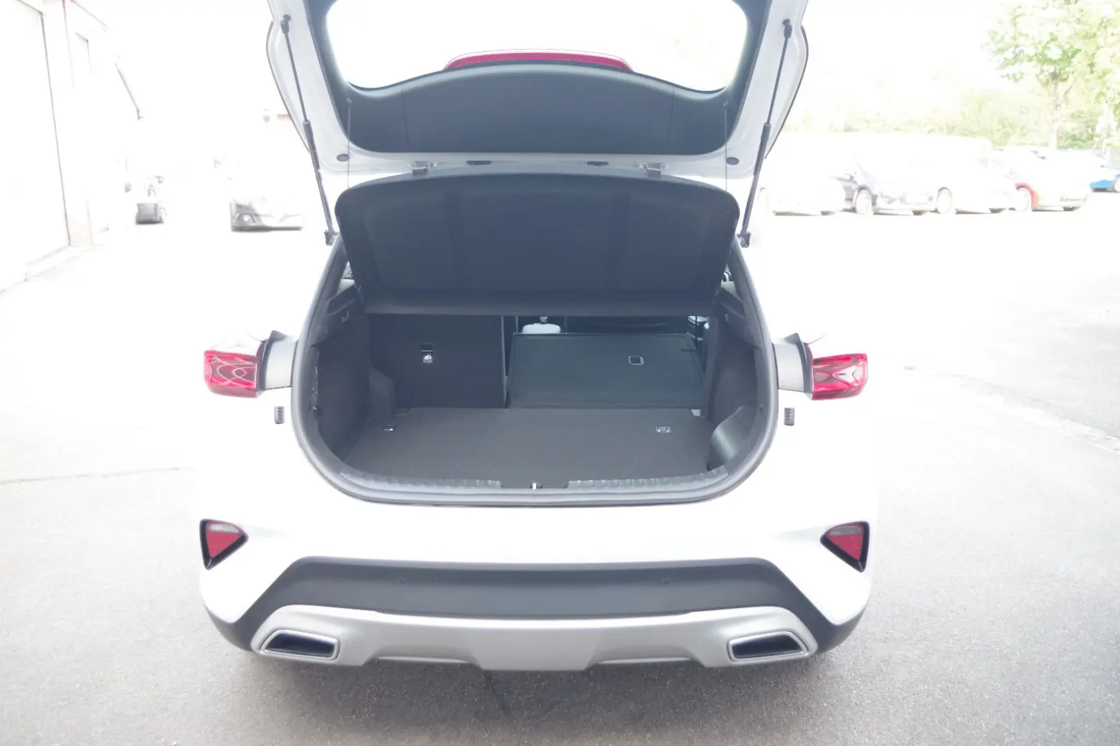XCeed 1.6 Plug-In Hybrid Vision, Navi-Paket