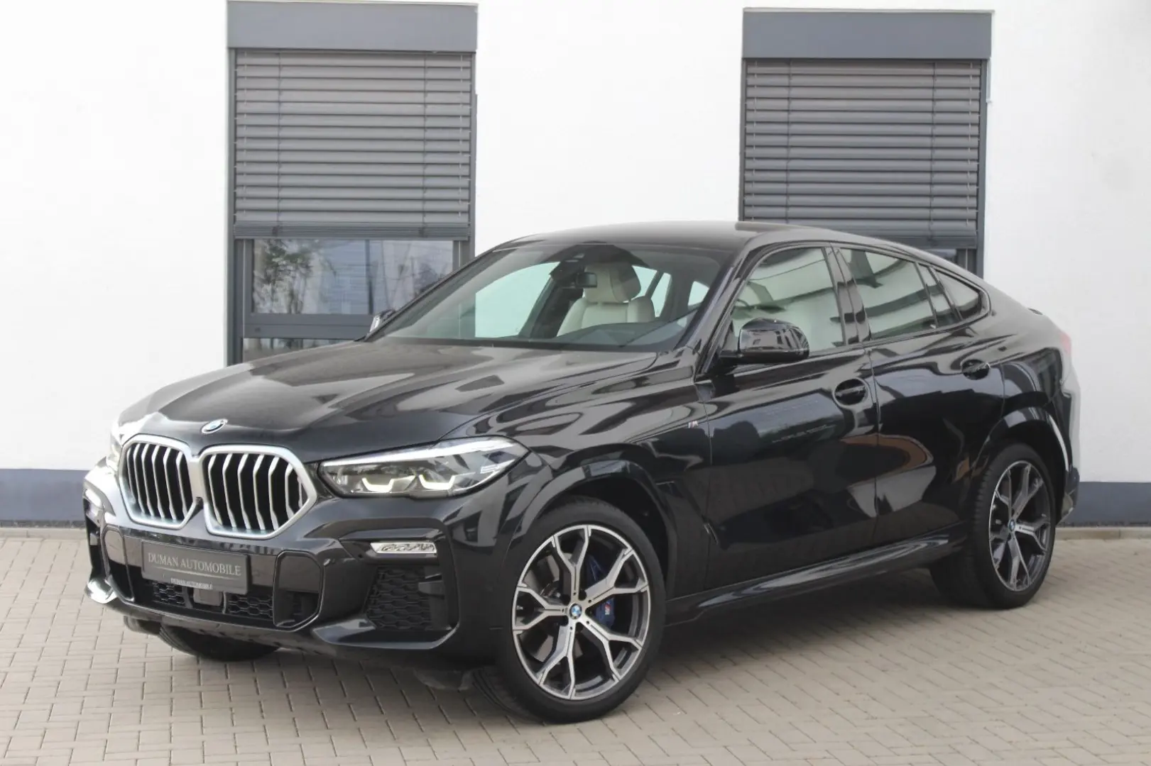 X6 xDrive30d **M-PAKET LED R-KAMERA 21 ZOLL**