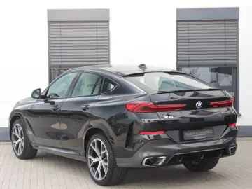 X6 xDrive30d **M-PAKET LED R-KAMERA 21 ZOLL**