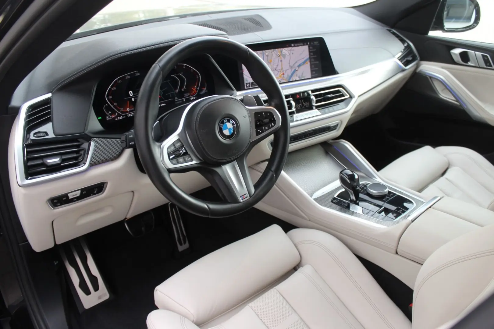 X6 xDrive30d **M-PAKET LED R-KAMERA 21 ZOLL**