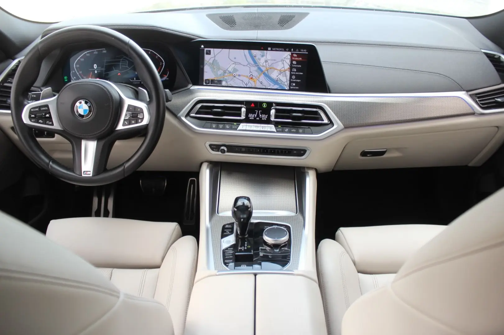 X6 xDrive30d **M-PAKET LED R-KAMERA 21 ZOLL**