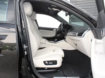 X6 xDrive30d **M-PAKET LED R-KAMERA 21 ZOLL**
