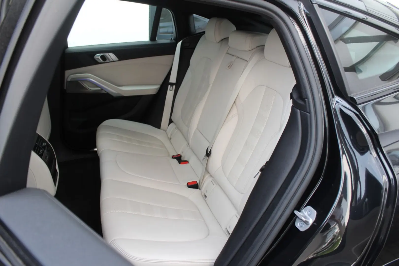 X6 xDrive30d **M-PAKET LED R-KAMERA 21 ZOLL**
