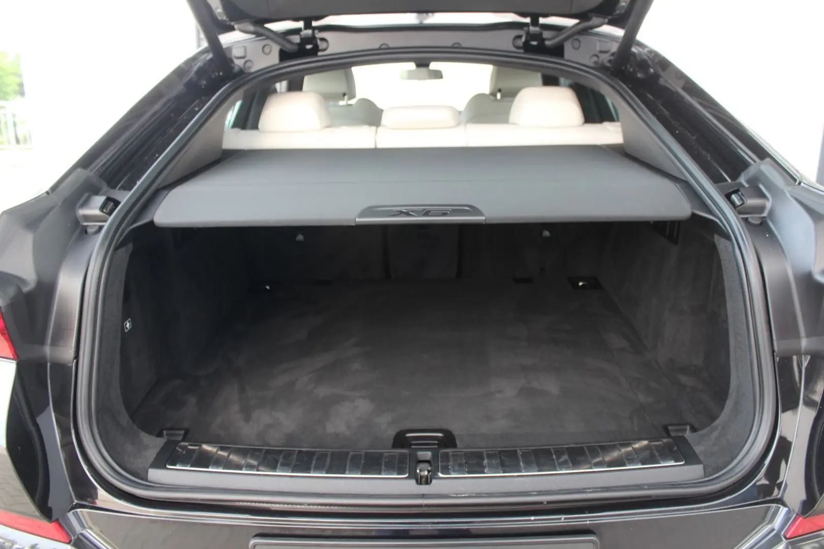 X6 xDrive30d **M-PAKET LED R-KAMERA 21 ZOLL**