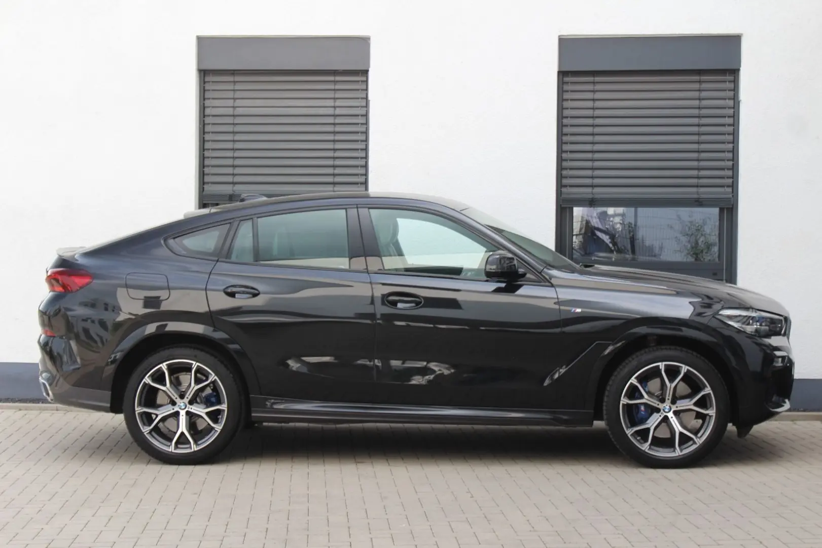 X6 xDrive30d **M-PAKET LED R-KAMERA 21 ZOLL**