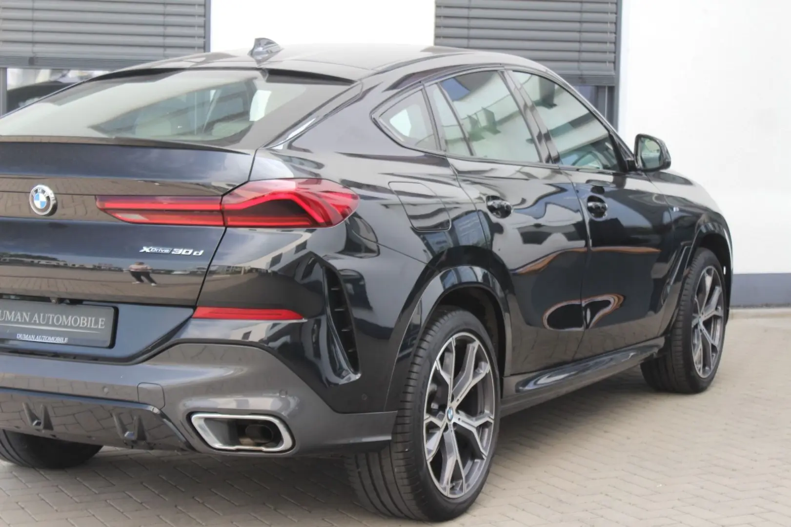 X6 xDrive30d **M-PAKET LED R-KAMERA 21 ZOLL**