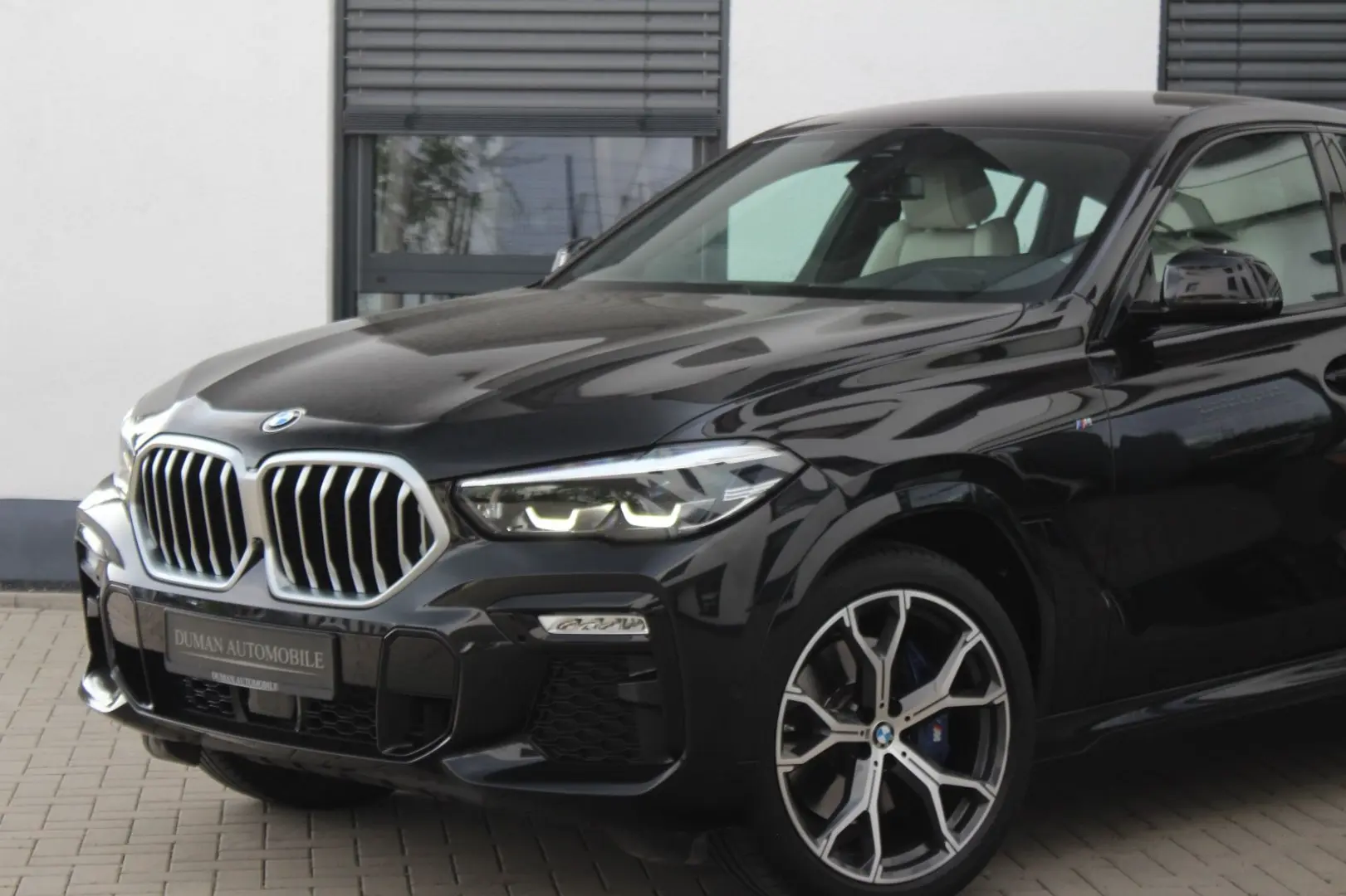 X6 xDrive30d **M-PAKET LED R-KAMERA 21 ZOLL**
