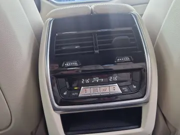 X6 xDrive40d xLine Head-Up HiFi DAB LED WLAN