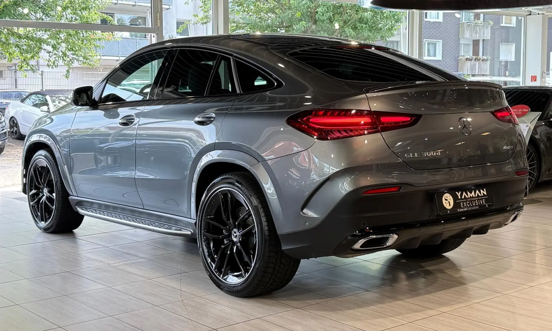 GLE 300 d 4M Coupe AMG*Pano*HuD*Luft*Massage