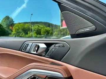 X6xDrive30d M Sport/  Harman Kardon/360 Kamera/