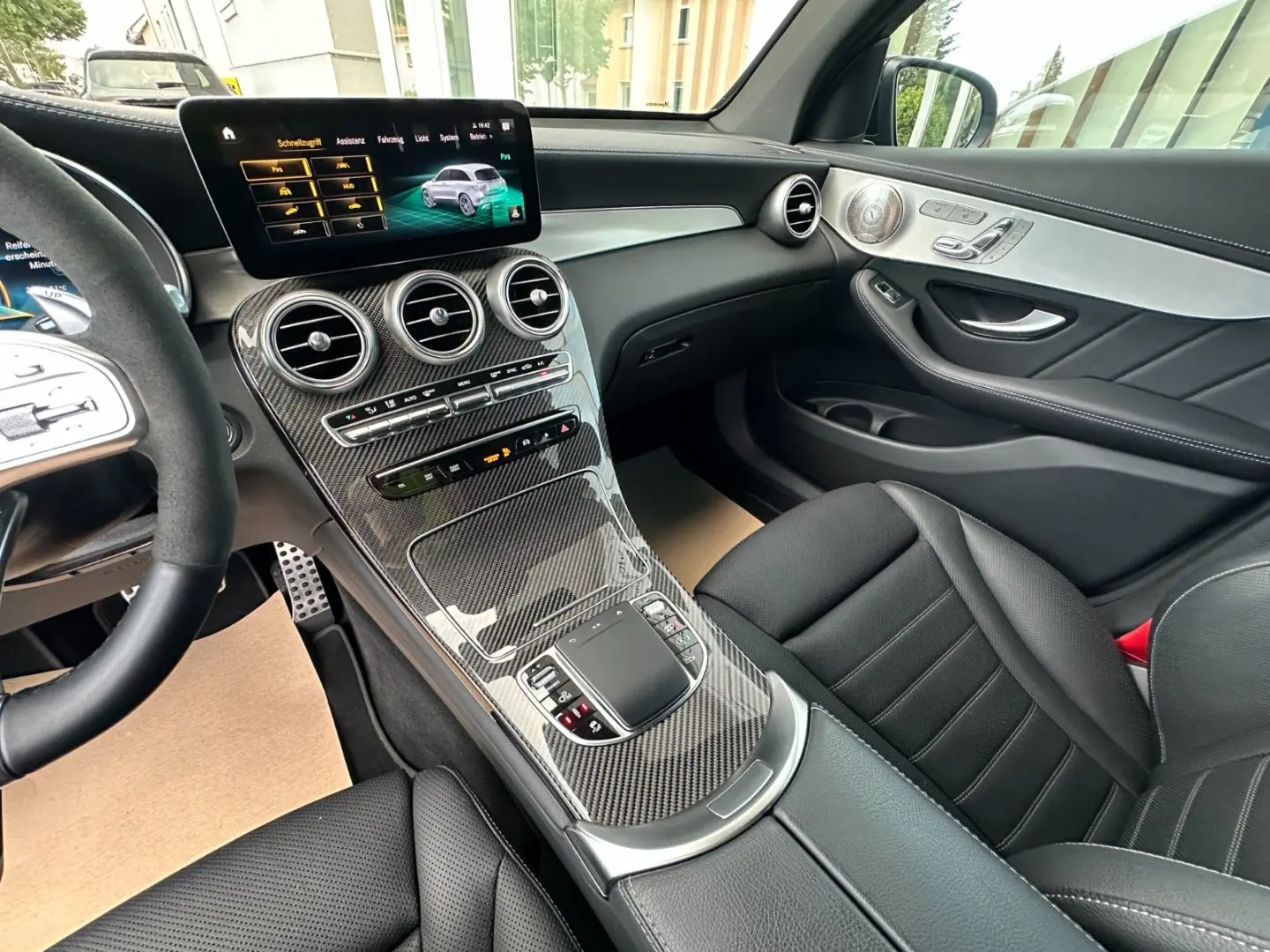 GLC 43 AMG +Night+AHK+AGA+Pano+Sound+4xHighEnd!!