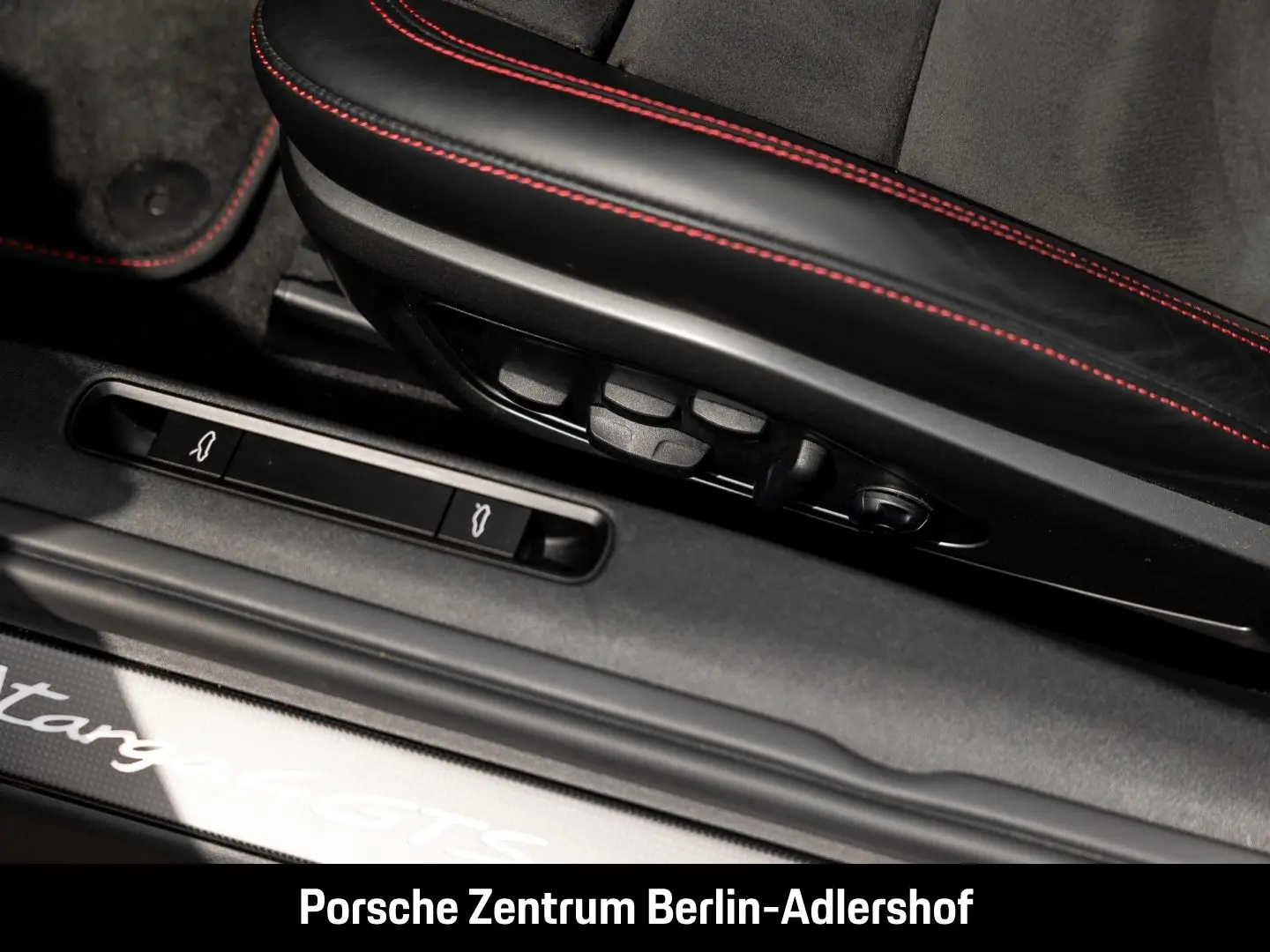 992 911 Targa 4 GTS Arktikgrau BOSE HA-Lenkung