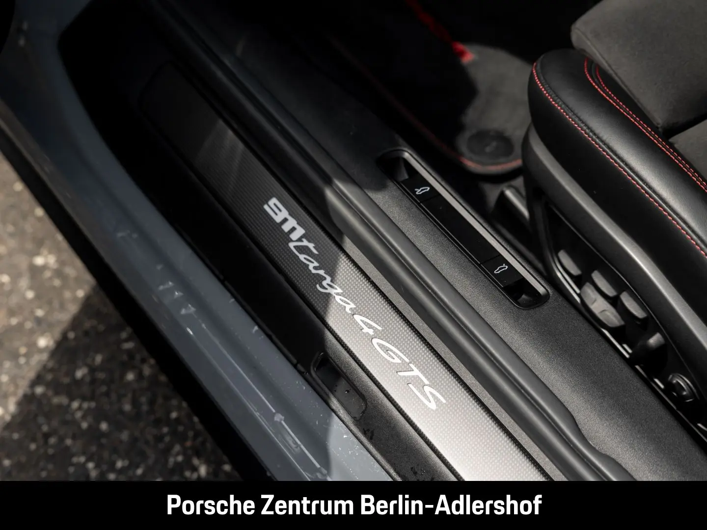 992 911 Targa 4 GTS Arktikgrau BOSE HA-Lenkung