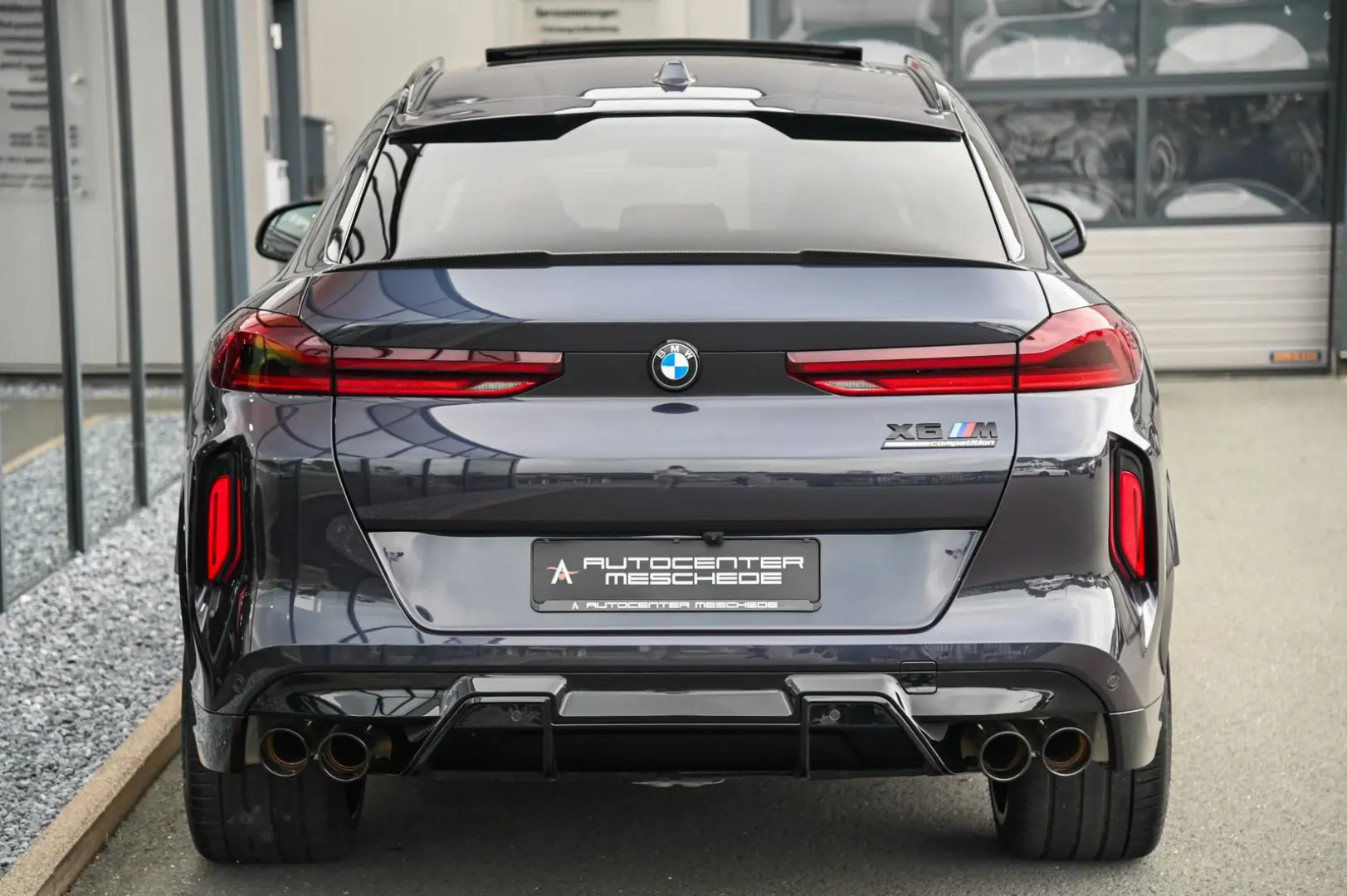 X6 M Competition Pano Sky Lounge* AHK* B&W* 22