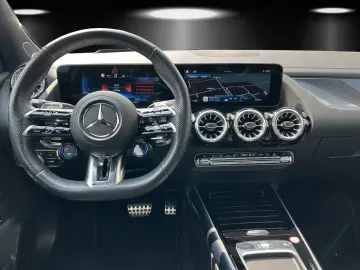 GLA 35 Premi+ DISTRO Perf.Sitze AHK Standhz Pano