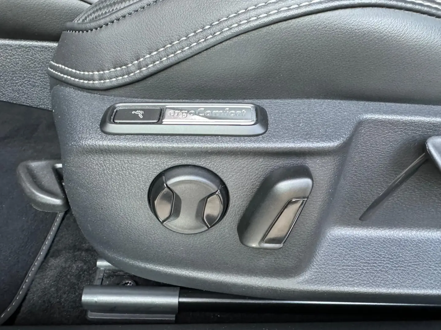 Passat Variant 1.5 TSI DSG Elegance R Line Nappa