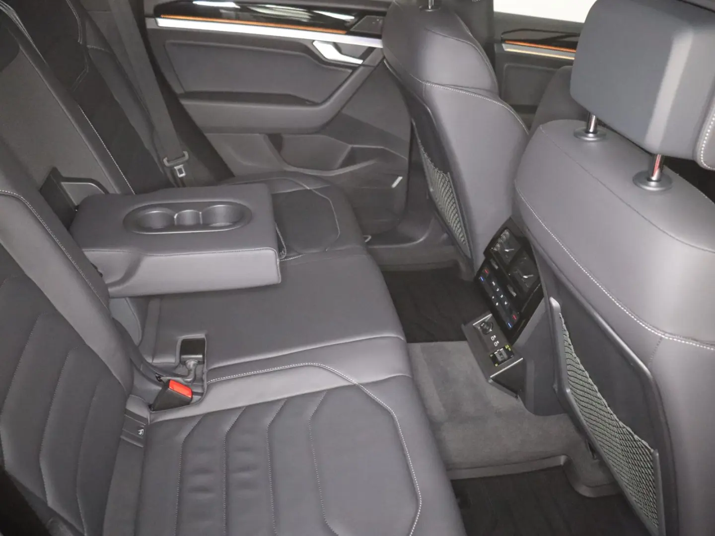 Touareg R 3.0TSI 4M 689,-ohne Anzahlung AHK Pano