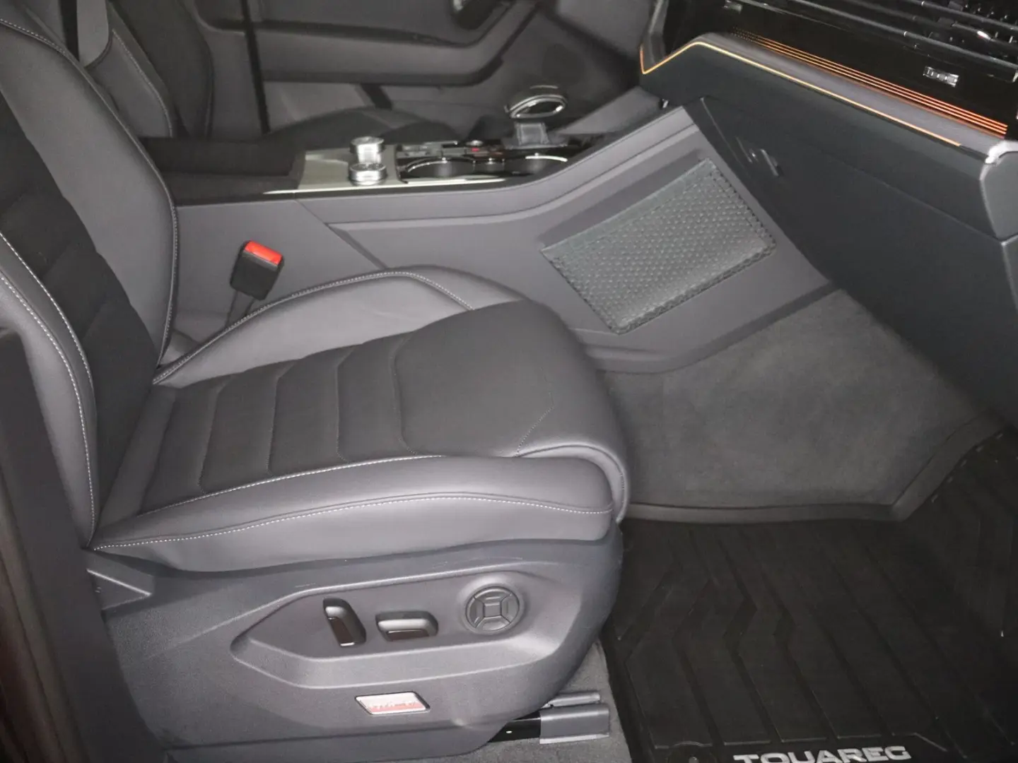 Touareg R 3.0TSI 4M 689,-ohne Anzahlung AHK Pano