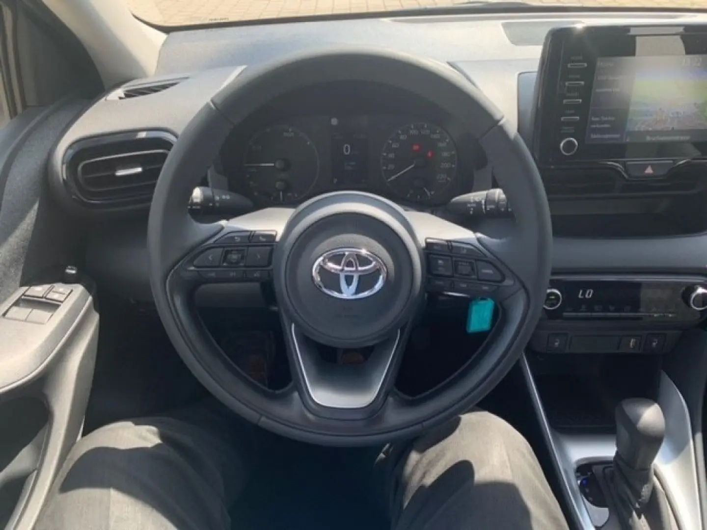 Yaris Hybrid 116 1.5 VVT-i Business Edition