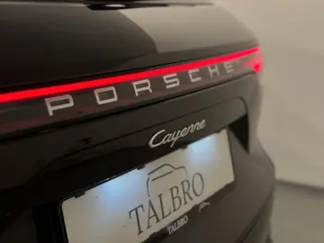 Cayenne*PANO*ACC*BOSE*AHK*LUFT*PDLS+*21