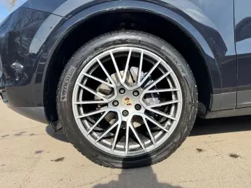 CAYENNE *AUT.*PANORAMA*360°KAMERA*LED*AHK*21.Z*