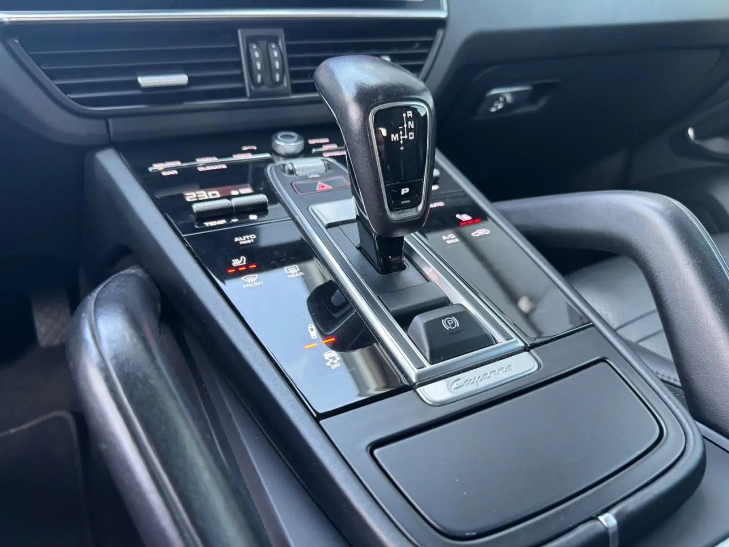 CAYENNE *AUT.*PANORAMA*360°KAMERA*LED*AHK*21.Z*