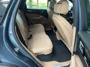 Cayenne Tiptronic S *Exterieur-Paket schwarz*