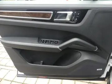 Cayenne 3.0 t Sport 1HD DEUTSCHES-FZG/360°/MATRI
