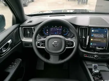 XC60 T8 AWD Twin Engine Ultimate Black Edition