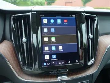 XC60 Recharge Plus T8 AWD/Pano/H&K/FourC/360°