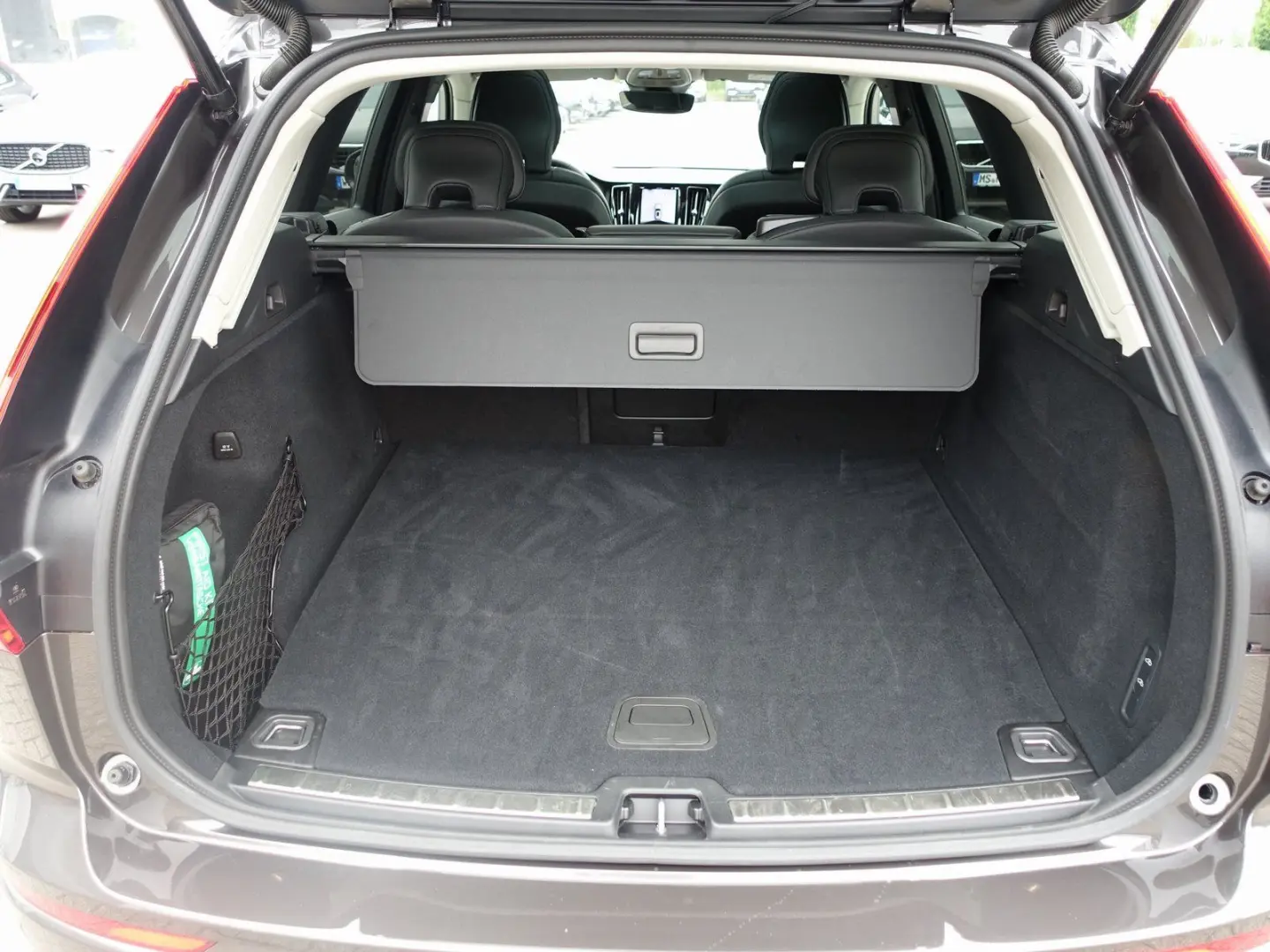 XC60 Recharge Plus T8 AWD/Pano/H&K/FourC/360°