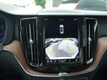 XC60 Recharge Plus T8 AWD/Pano/H&K/FourC/360°