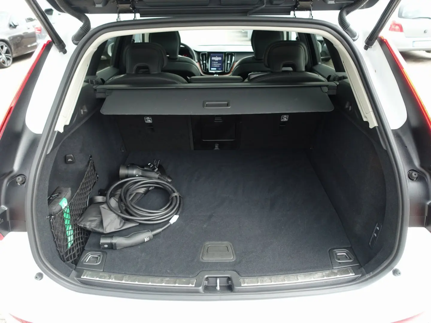 XC60 Recharge Plus T8 AWD/Pano/H&K/FourC/360°