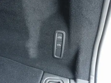 XC60 Recharge Plus T8 AWD/Pano/H&K/FourC/360°