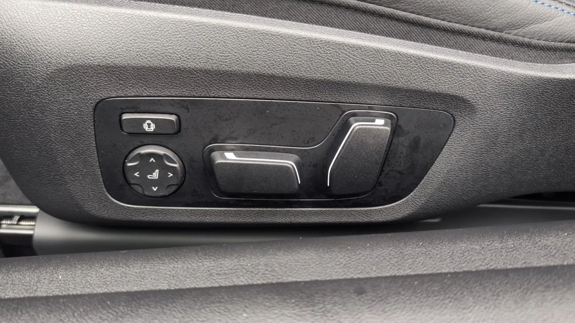 430d xDrive M-PAKET LEDER