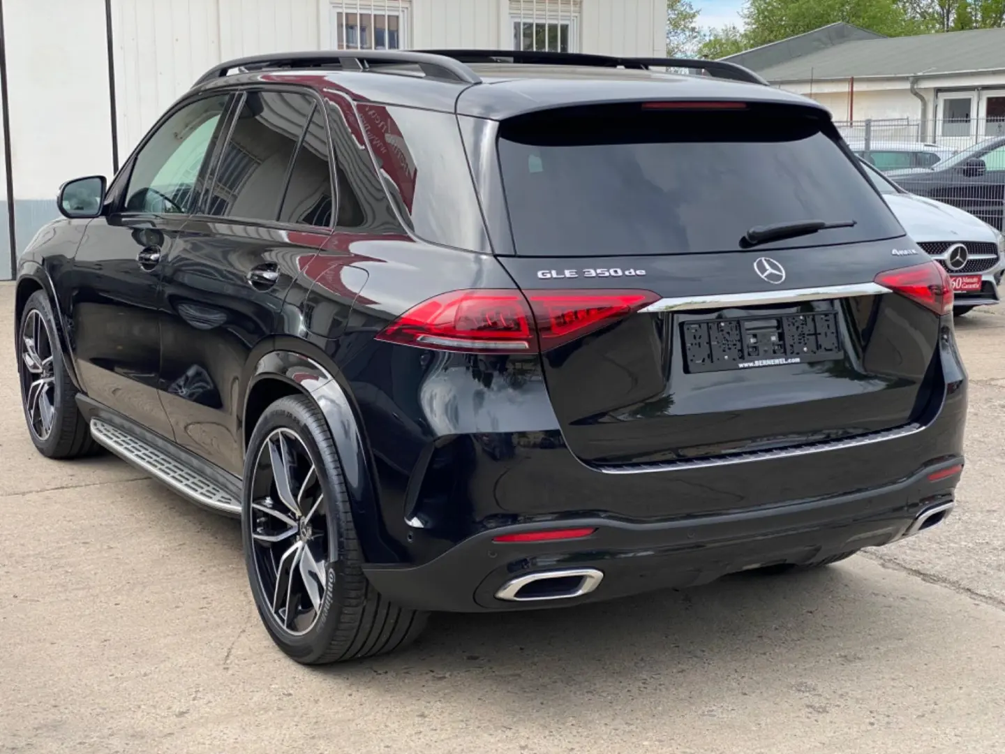 GLE350de AMG 4M_Panorama_SoftClose_Exclusive_360