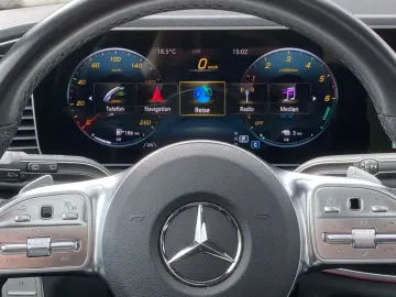 GLE350de AMG 4M_Panorama_SoftClose_Exclusive_360