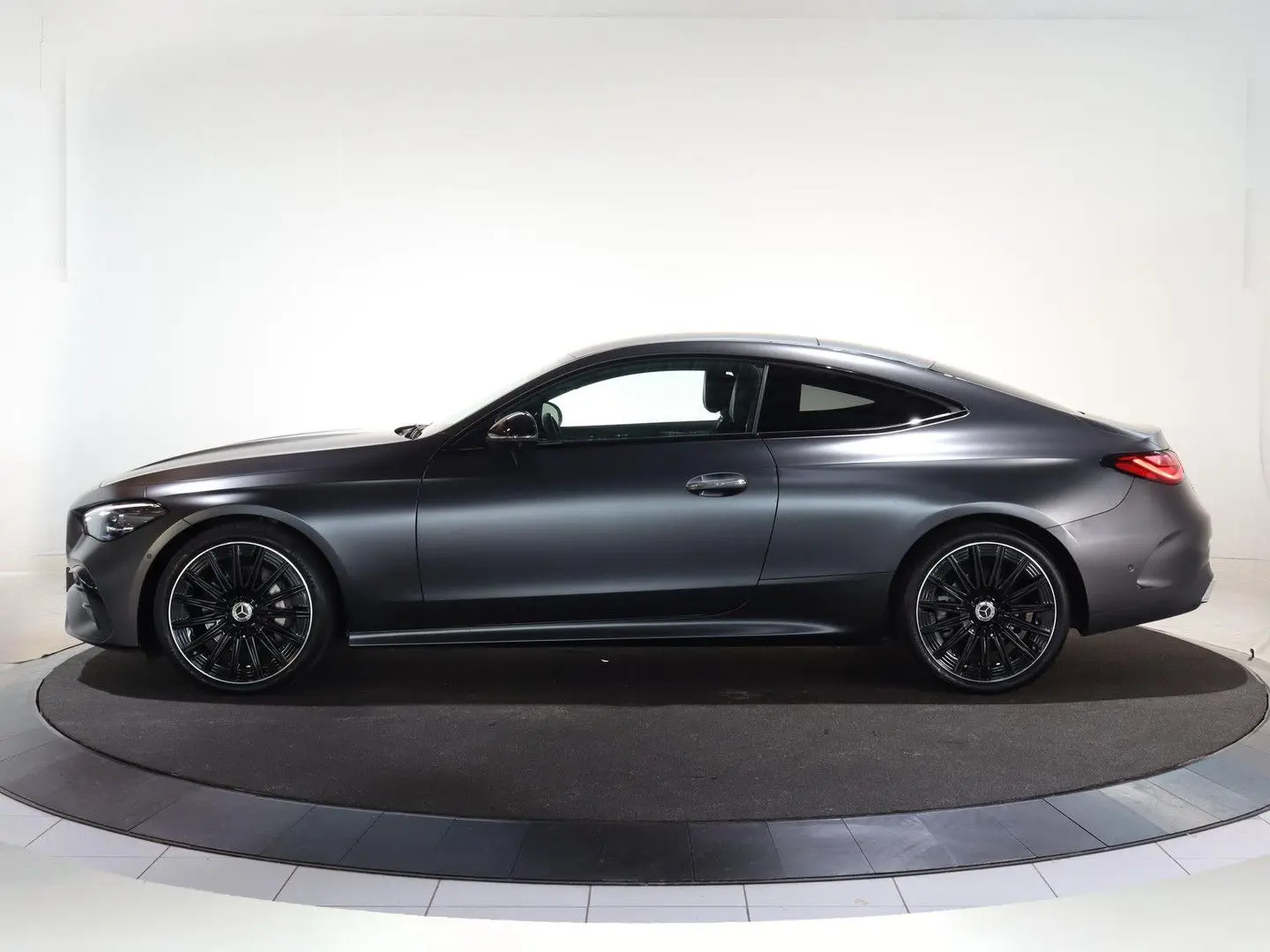 CLE 200 Coupé AMG Line | Premium Pakket | Night