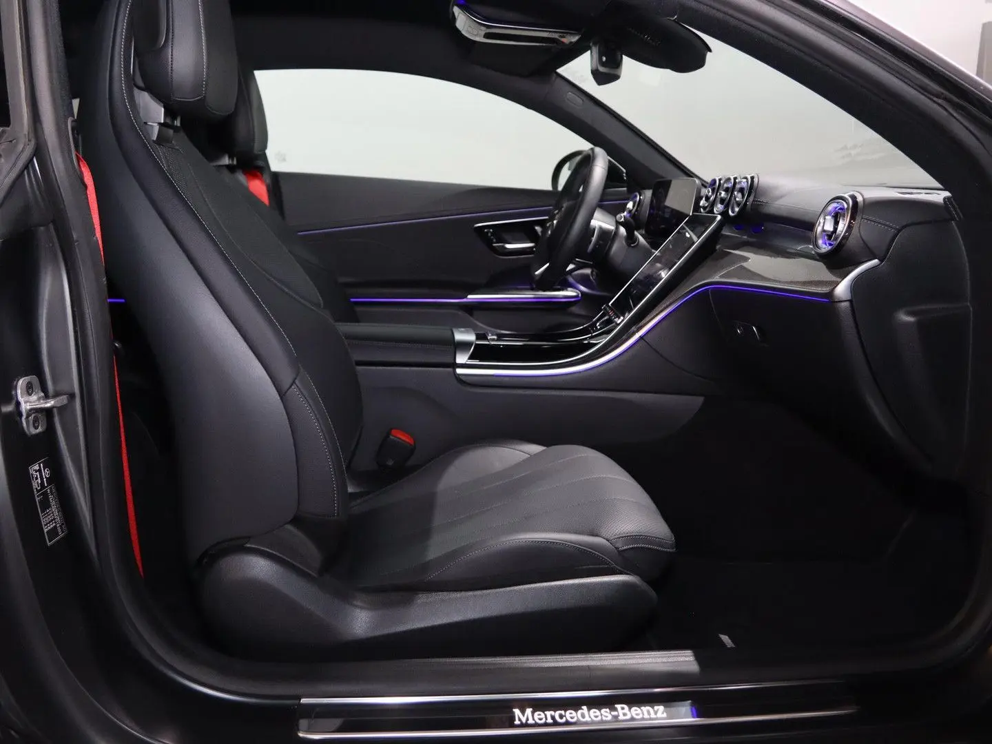 CLE 200 Coupé AMG Line | Premium Pakket | Night