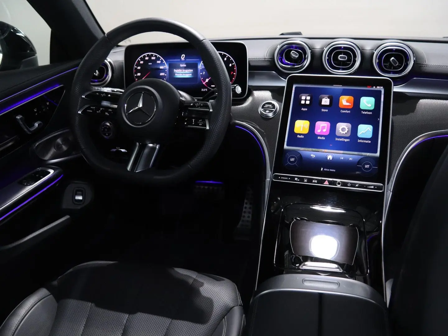 CLE 200 Coupé AMG Line | Premium Pakket | Night