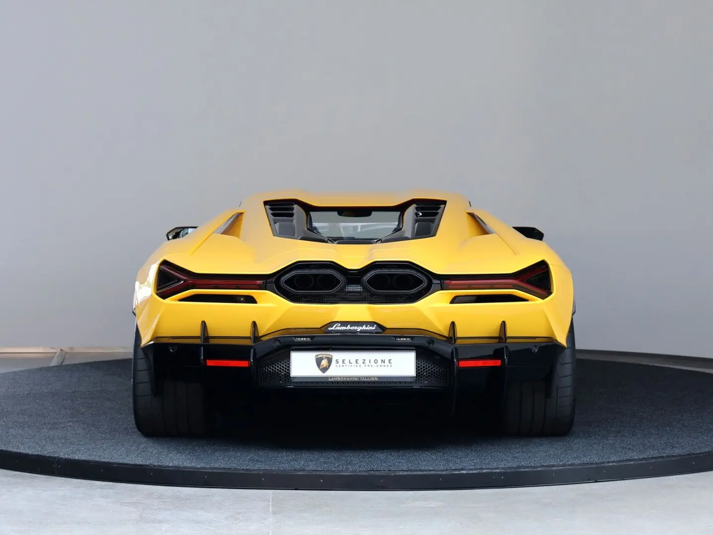 Revuelto 6.5 V12 HPEV