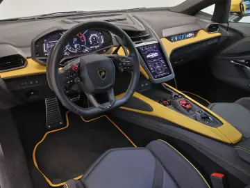 Revuelto 6.5 V12 HPEV