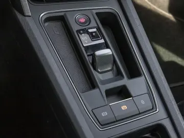 Formentor 1.4 eHybrid NAVI KAMERA LED LM19